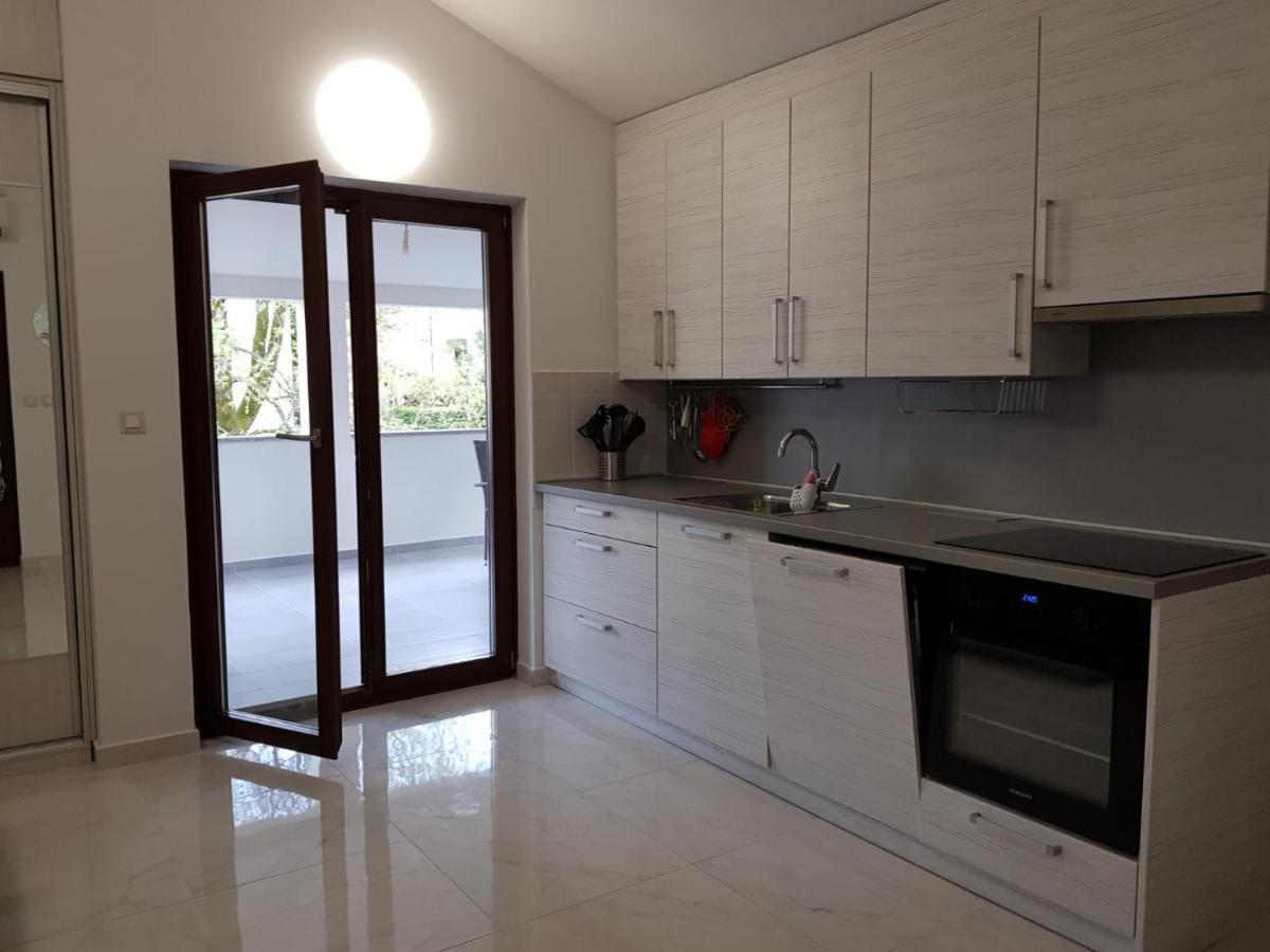 Relax Zone III Apartment Malinska Exterior foto