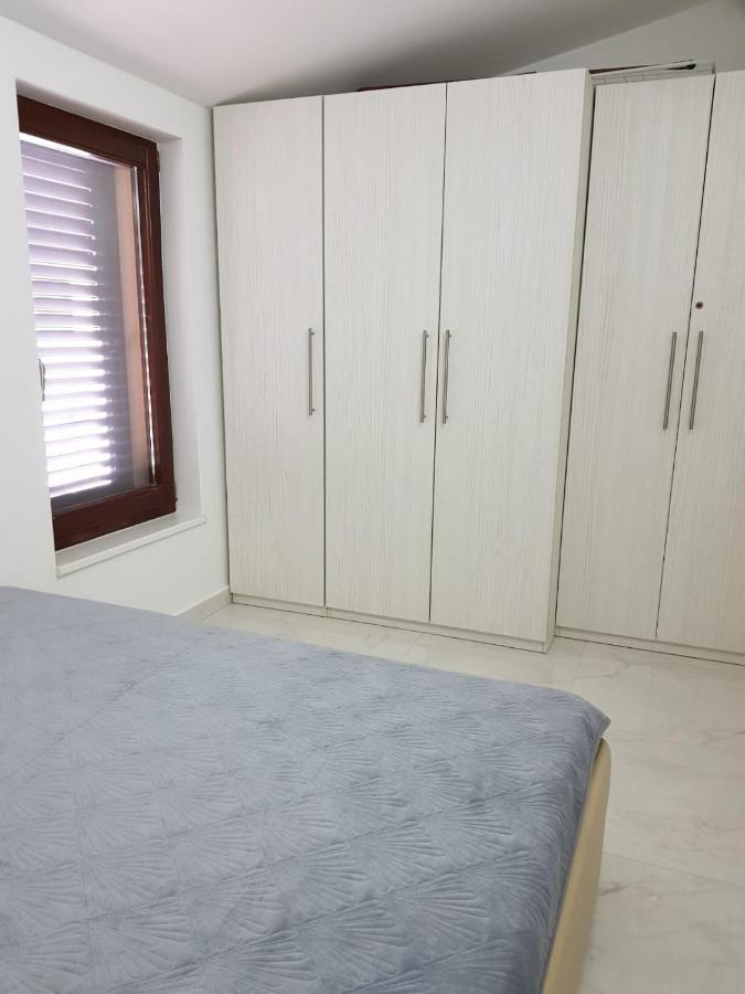 Relax Zone III Apartment Malinska Exterior foto