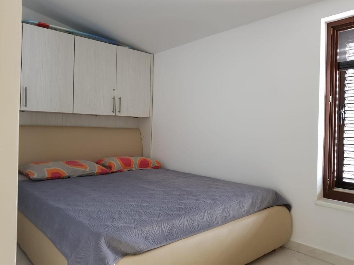 Relax Zone III Apartment Malinska Exterior foto